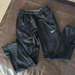 Nike sweatpants. S
